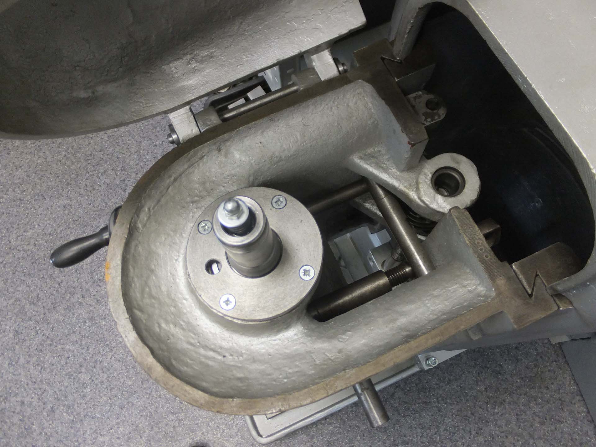 >Фото свердлильного верстата 02С-15